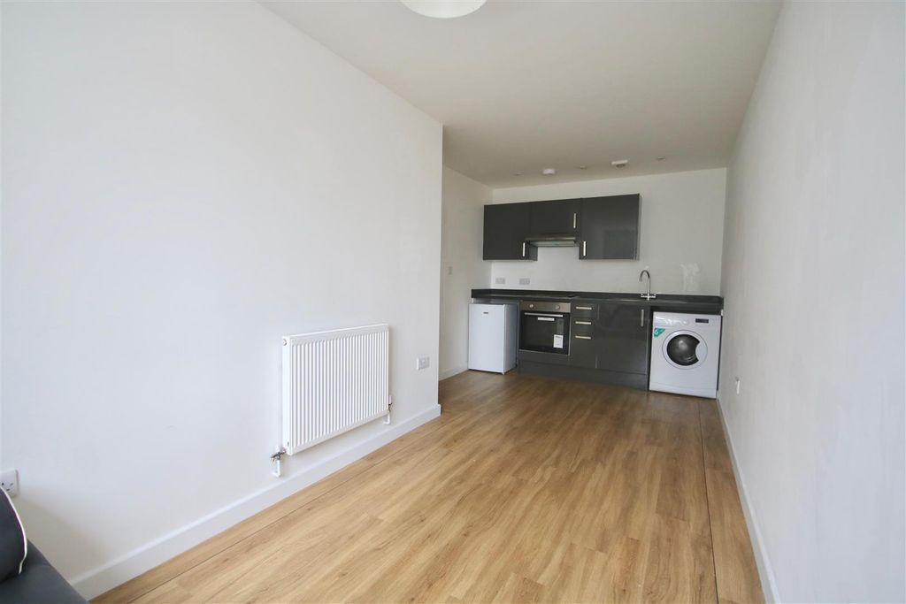 Property photo 3 of 8 Img_0126.Jpeg