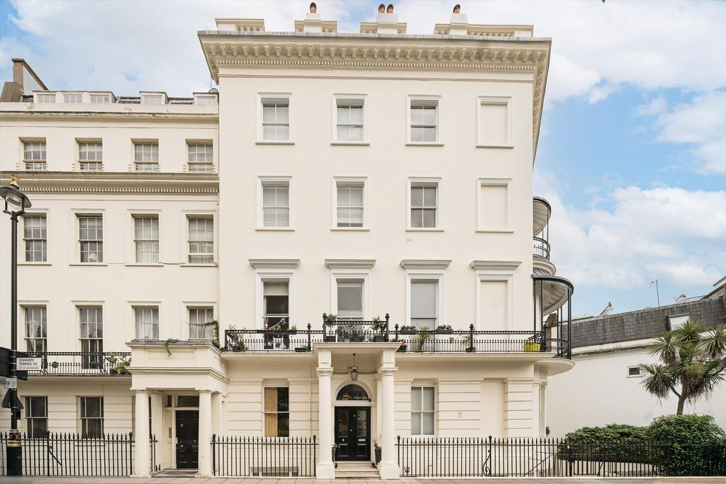 Property photo 2 of 18 Image