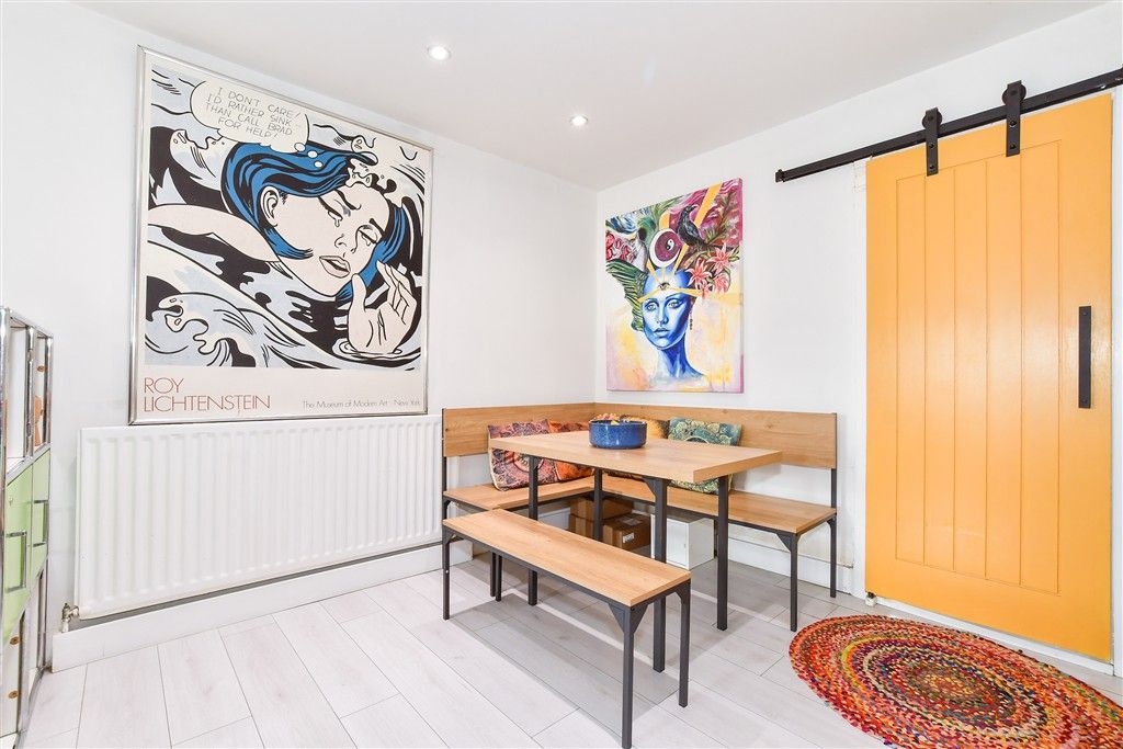 Property photo 3 of 11 Dining Area