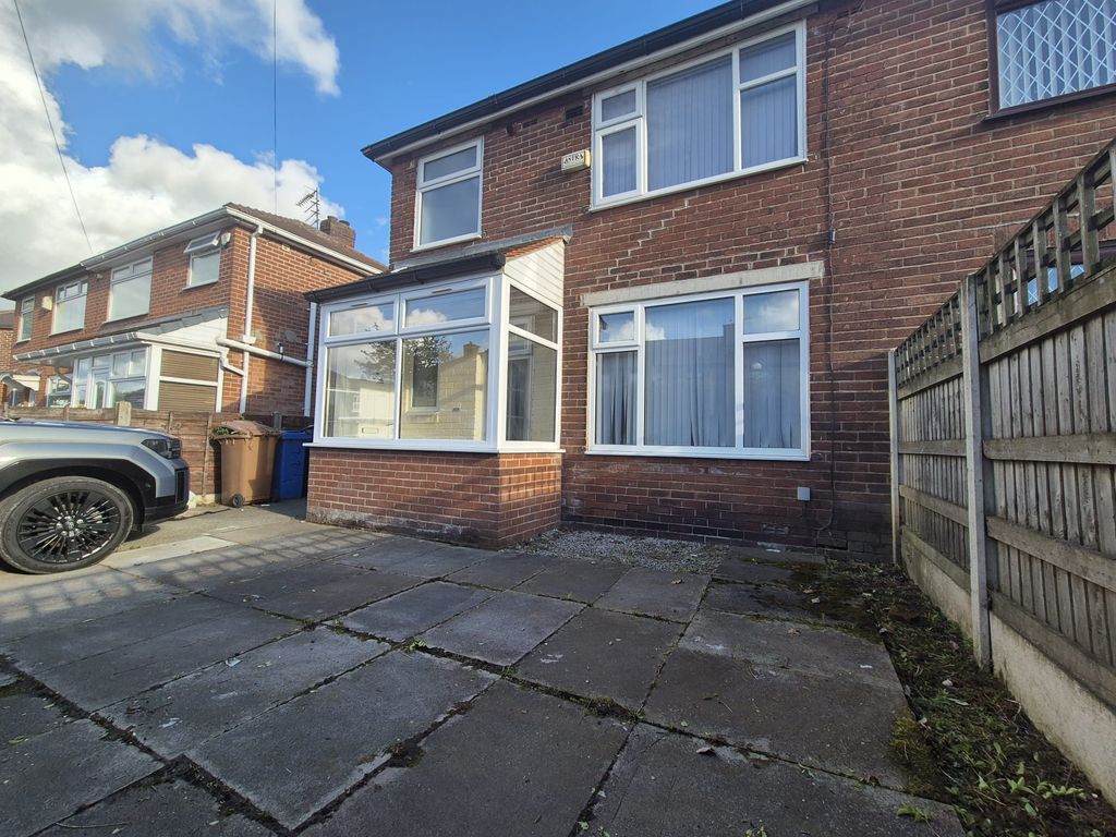 Property photo 1 of 4