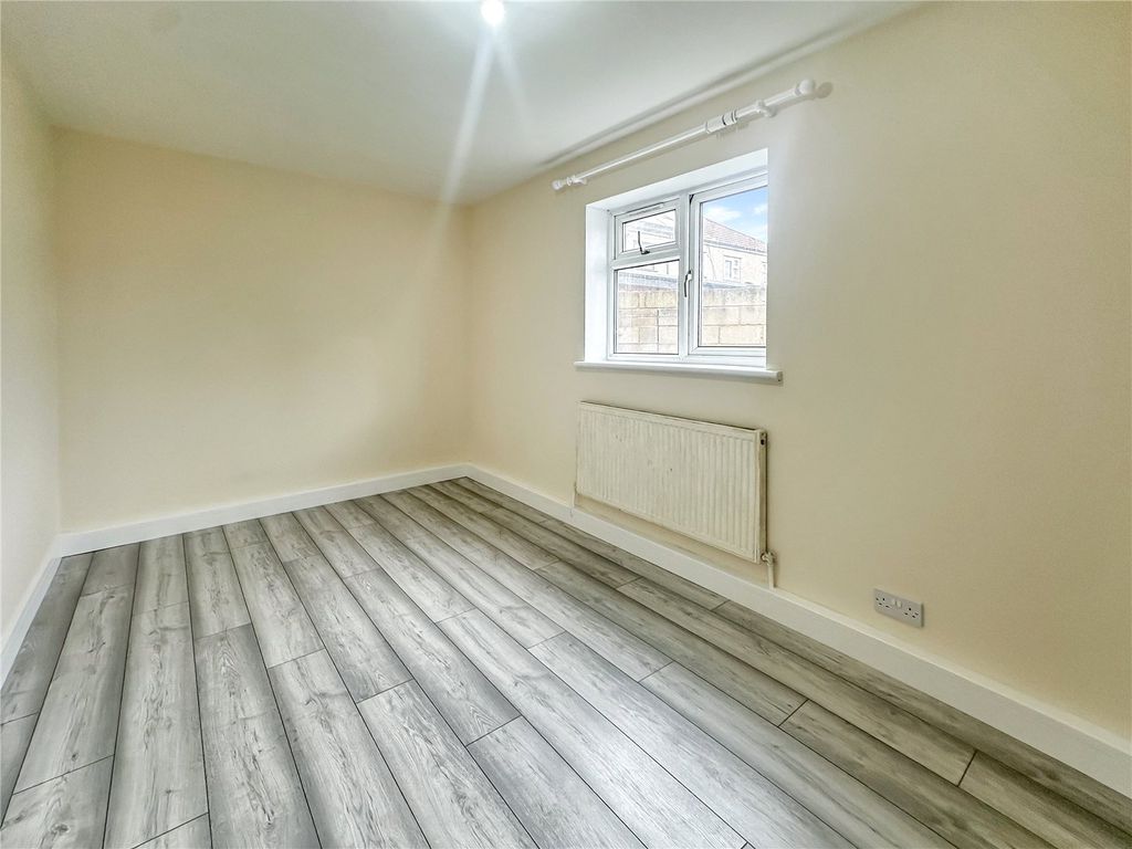 Property photo 3 of 4 Picture No. 03