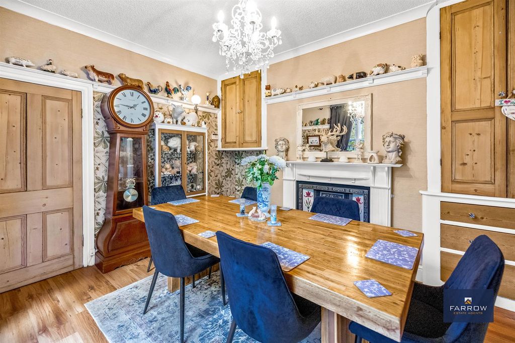 Property photo 3 of 45 Dining Room