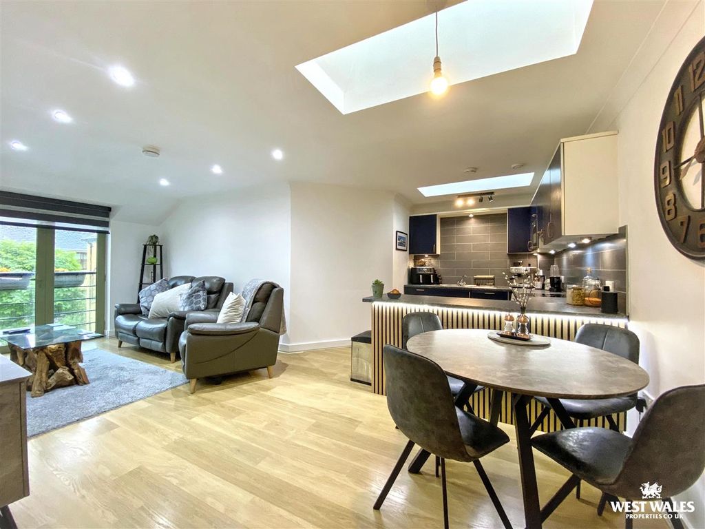 Property photo 1 of 13 Img_4031.Jpg