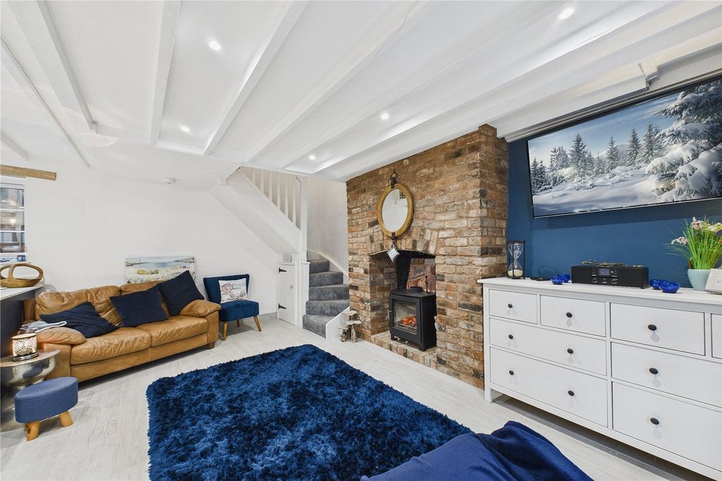 Property photo 3 of 12 Picture No. 10