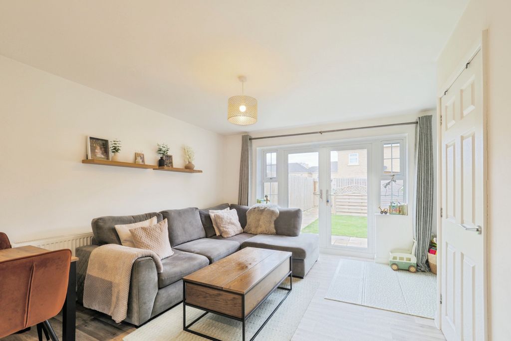 Property photo 2 of 15 Living Room