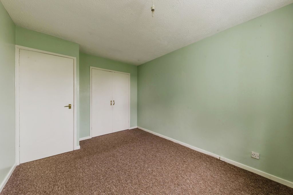 Property photo 3 of 17 Photo