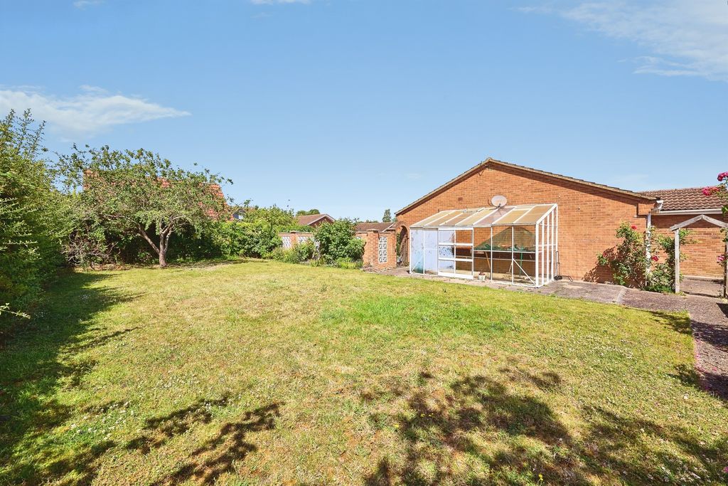 Property photo 1 of 17