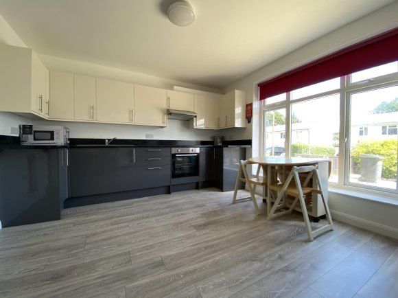 Property photo 1 of 15 Kitchen.Jpg