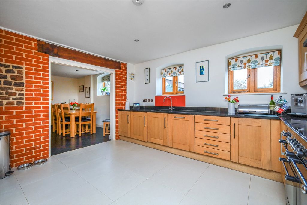 Property photo 3 of 23 3