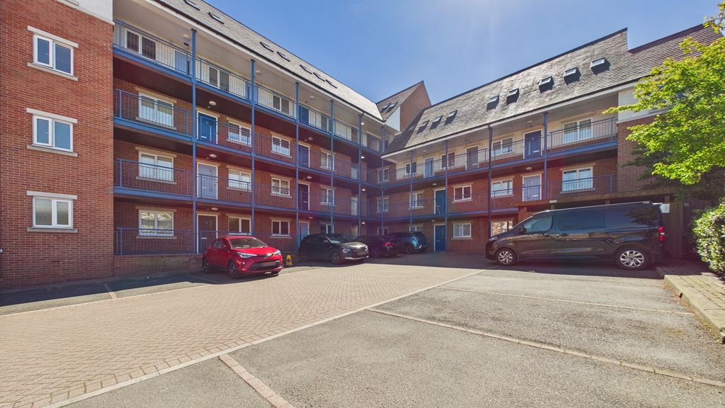 Property photo 1 of 13 5117792