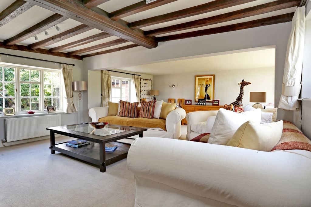 Property photo 2 of 22