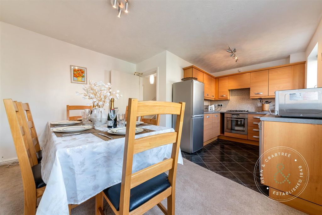 Property photo 2 of 39 Blackberry-Way-16.Jpg