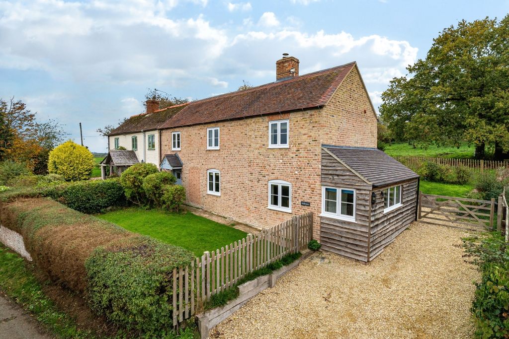 Property photo 1 of 21 1370646-1-68Fa3E6...