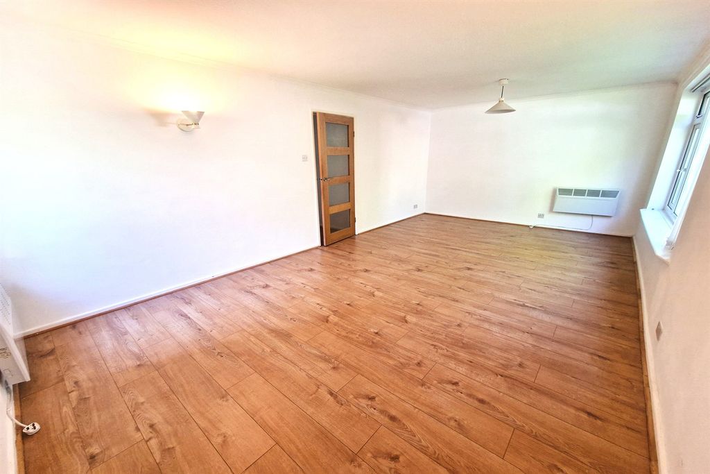 Property photo 2 of 9 Living Room