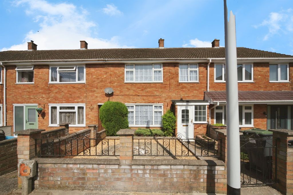 Property photo 1 of 17