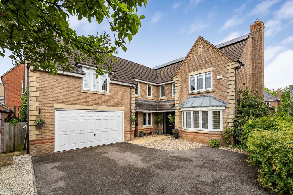 Property photo 1 of 32 4200571