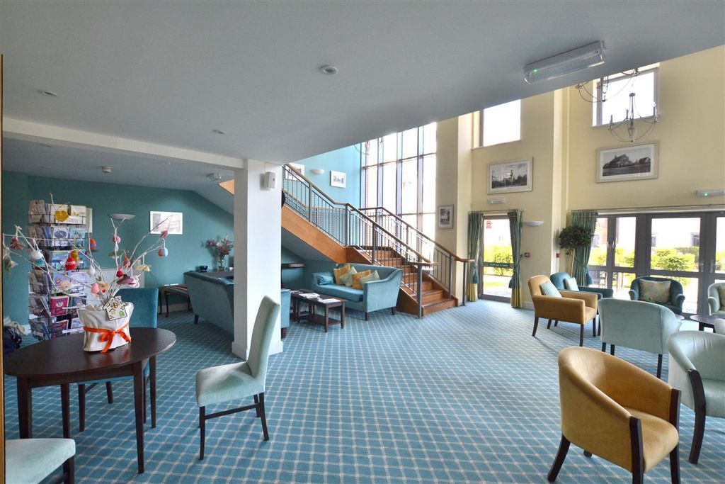 Additional image 15 of 2 bed flat for saleKings Place, Fleet GU51