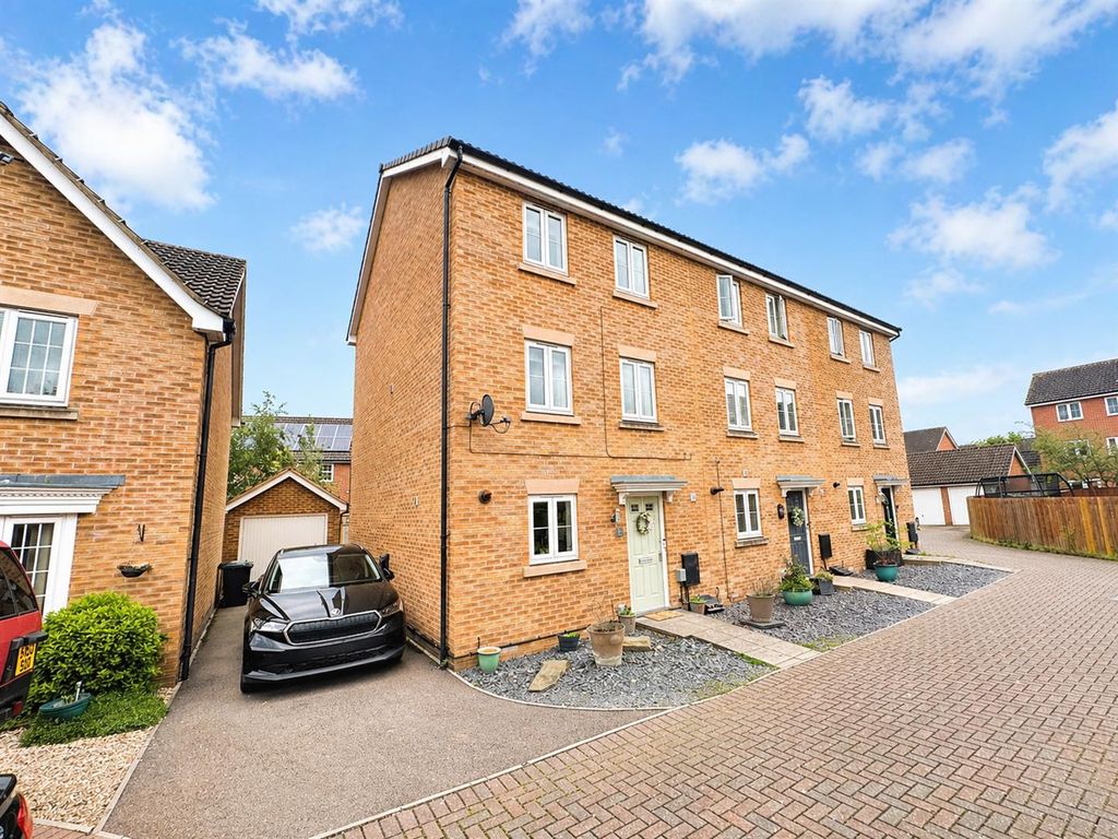 Property photo 1 of 22
