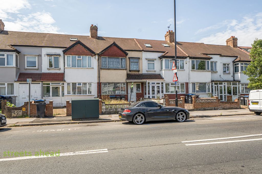 Property photo 1 of 3 69E06A74-2A1B-493...