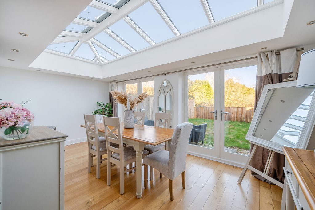 Property photo 3 of 16 1414909-18-6992Eb...