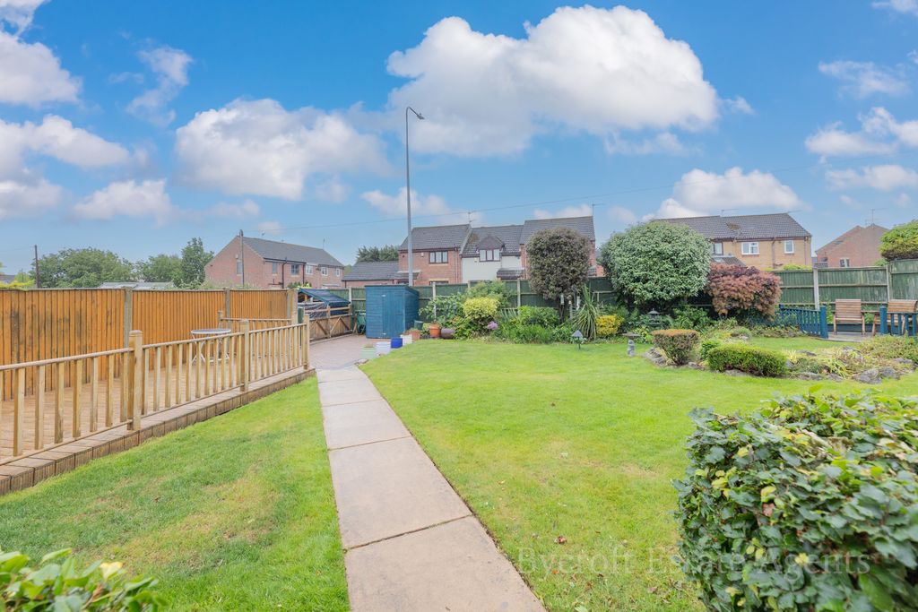 Property photo 3 of 18