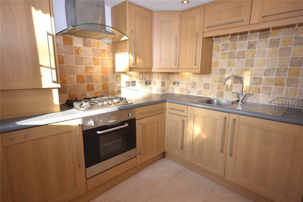 Property photo 2 of 14 Picture No. 07