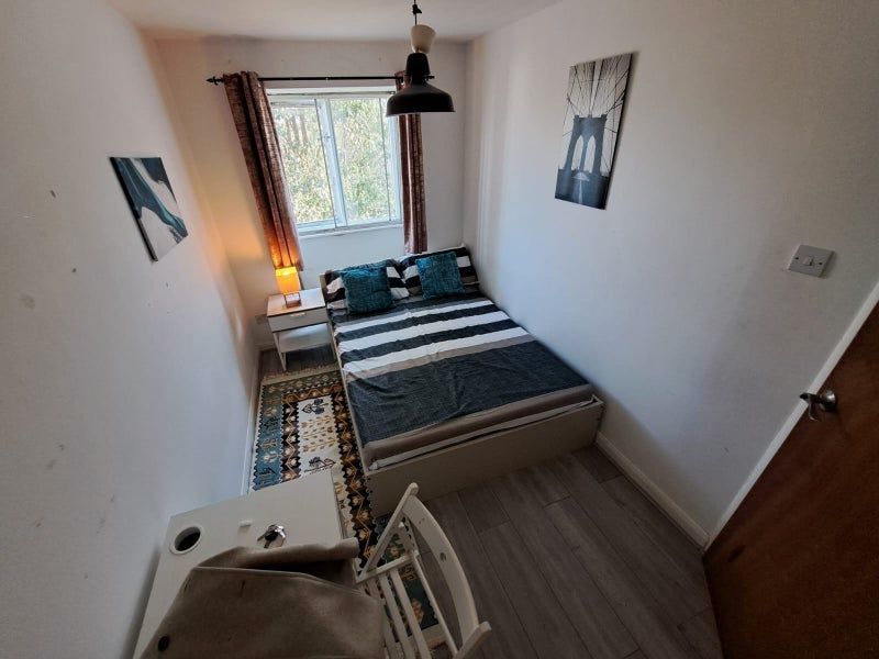 Property photo 1 of 5