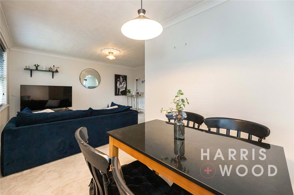 Property photo 3 of 17 Picture No. 10