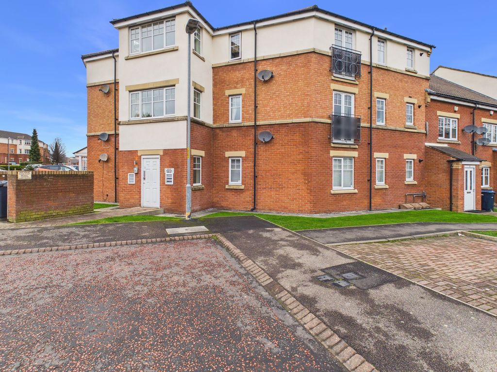 Property photo 1 of 7 External