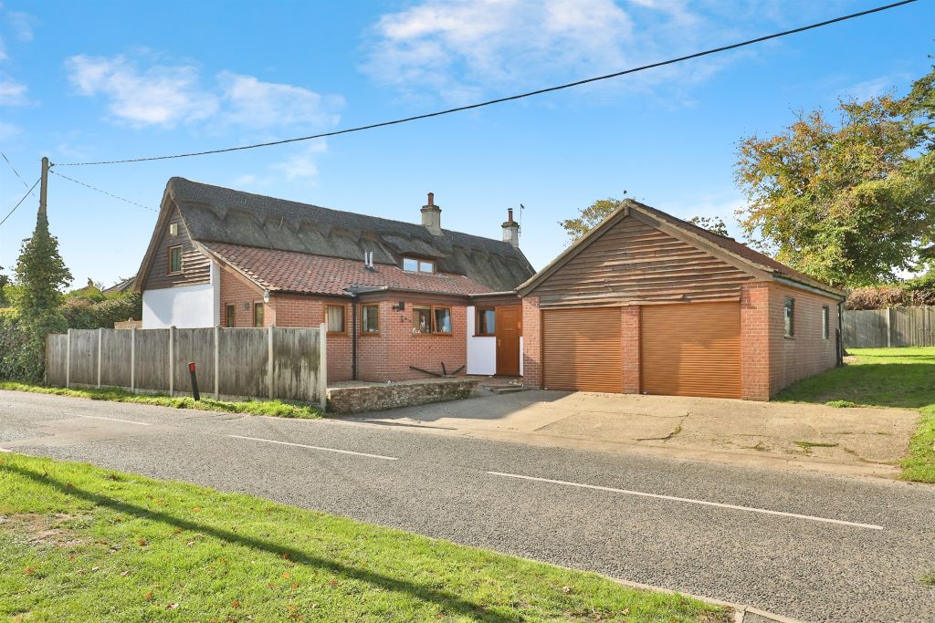 Property photo 3 of 27