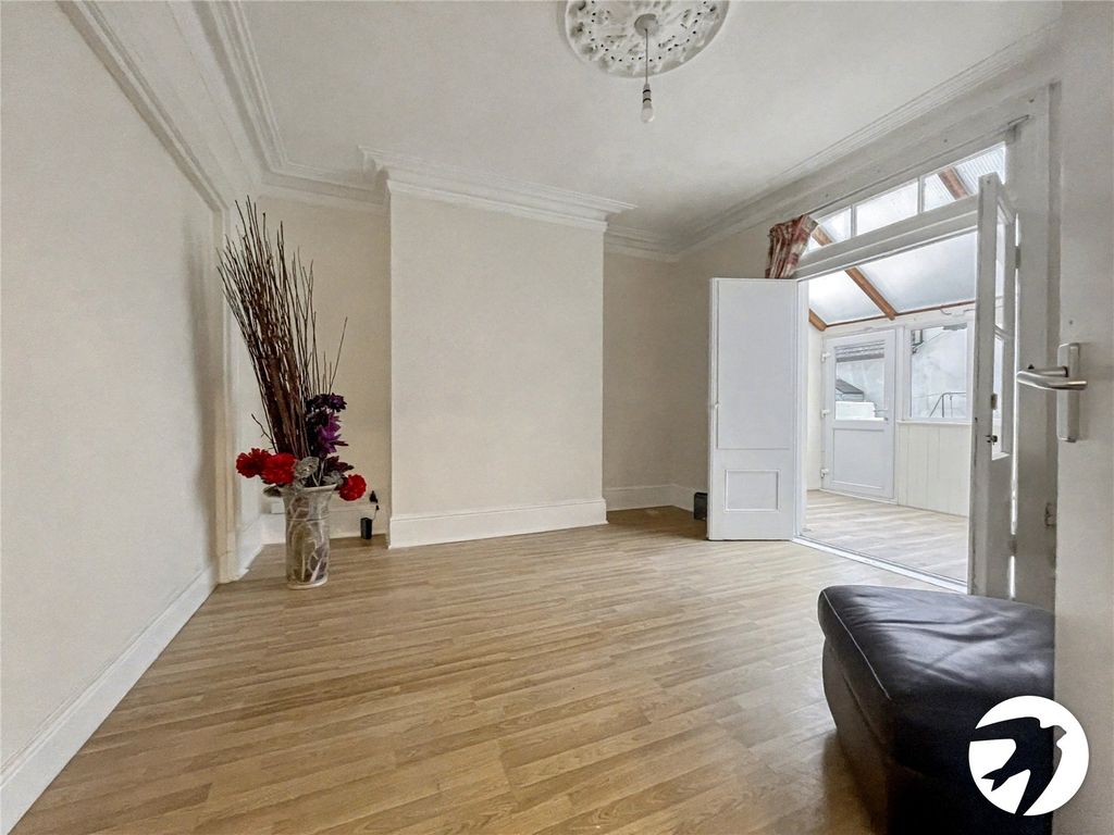 Property photo 3 of 14 Picture No. 10