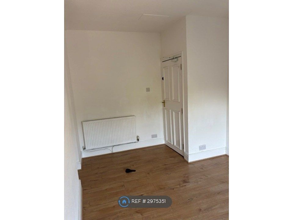 Property photo 2 of 14 Back Room
