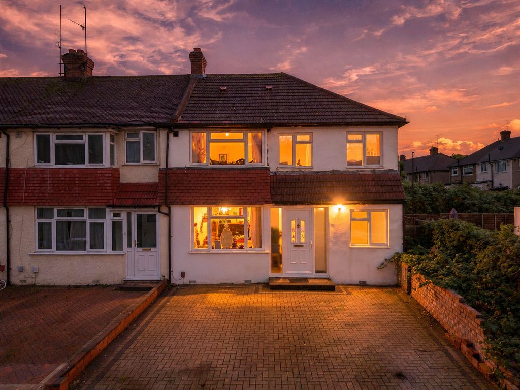 Property photo 1 of 24