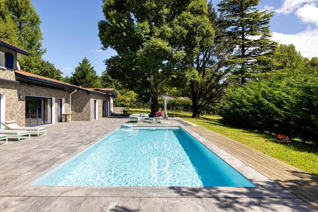 Property photo 3 of 19