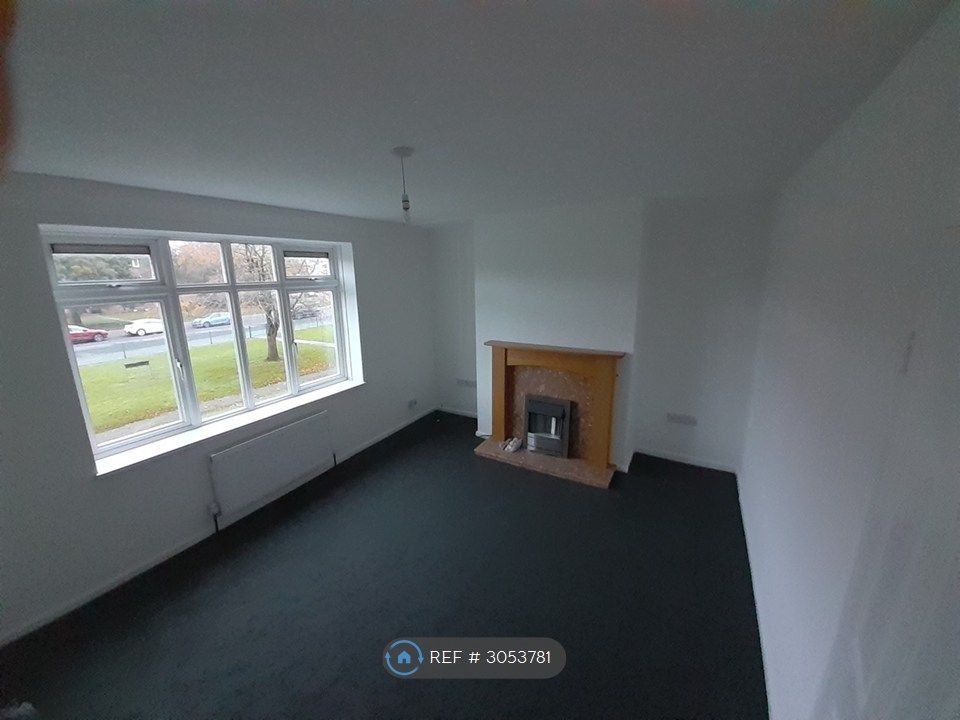 Property photo 3 of 7 Lounge