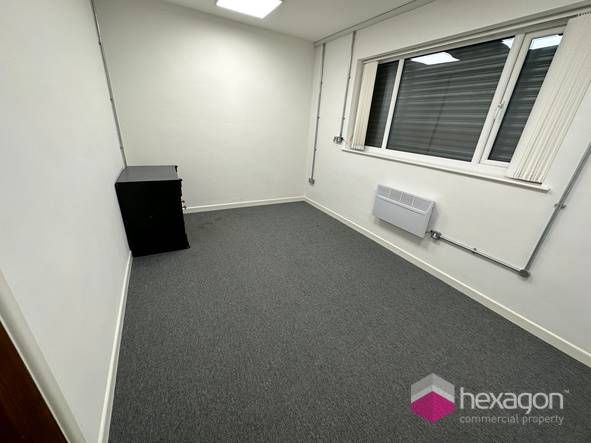 Property photo 3 of 4