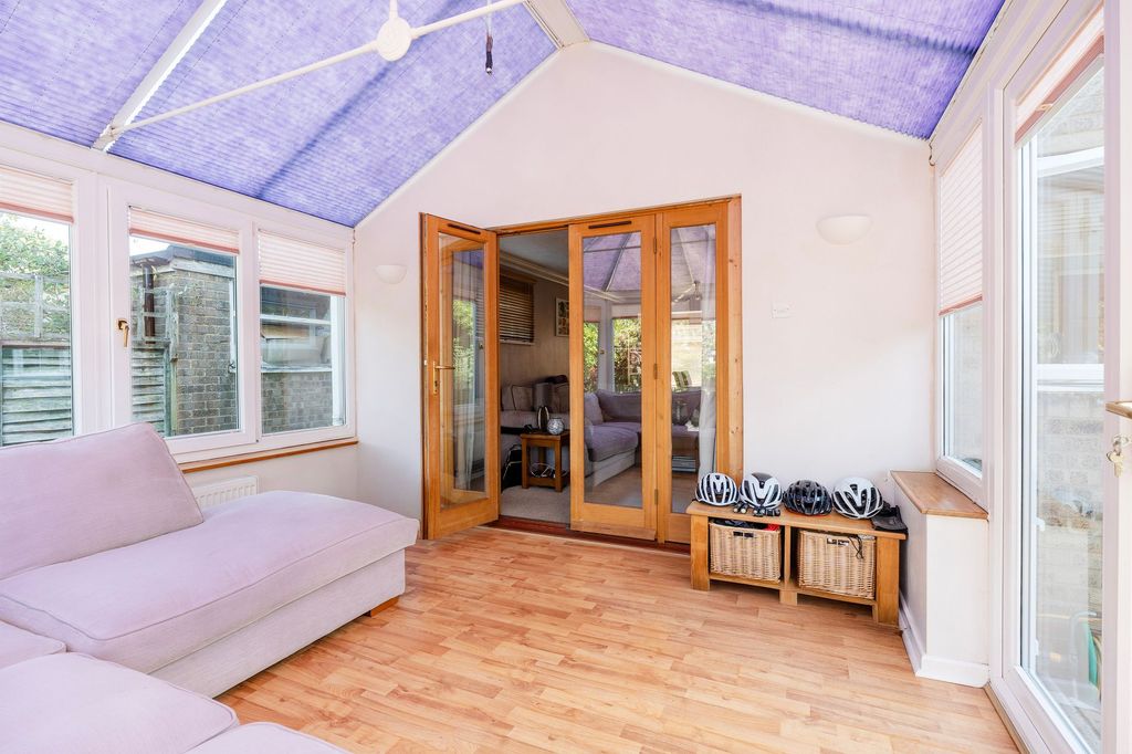 Property photo 2 of 24