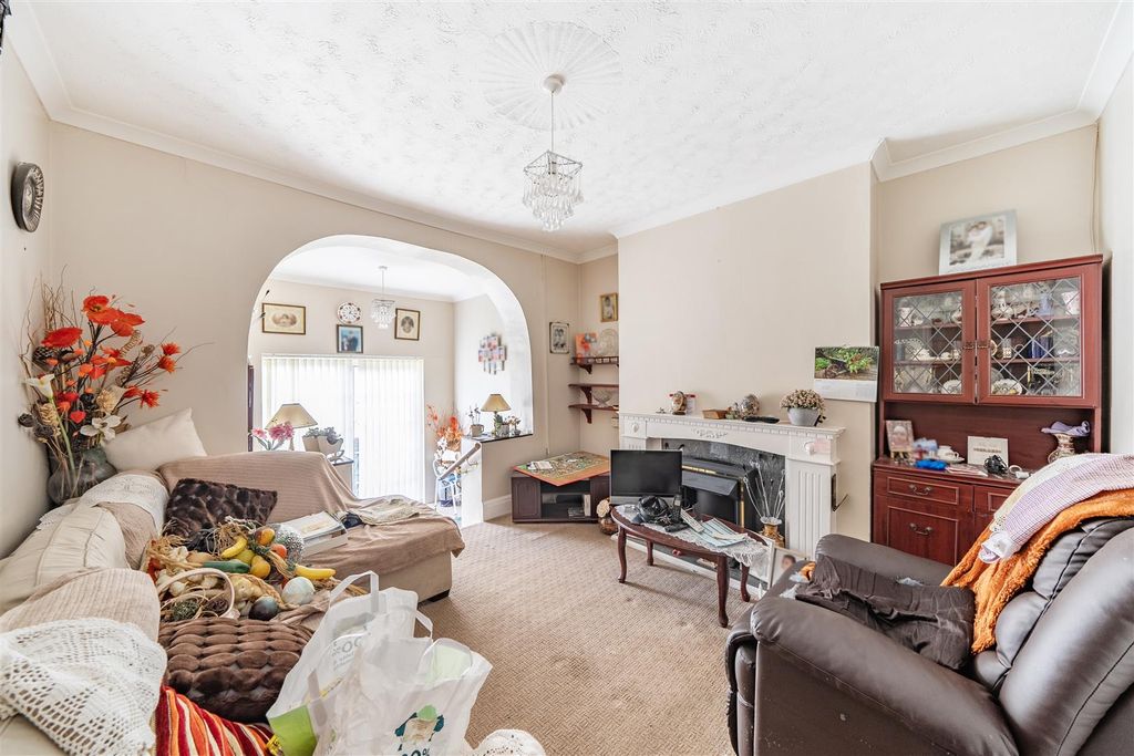 Property photo 2 of 21 1373046-14-68Ff85B478A9F.Jpg