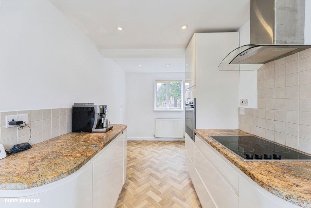 Property photo 2 of 15 Kitchen