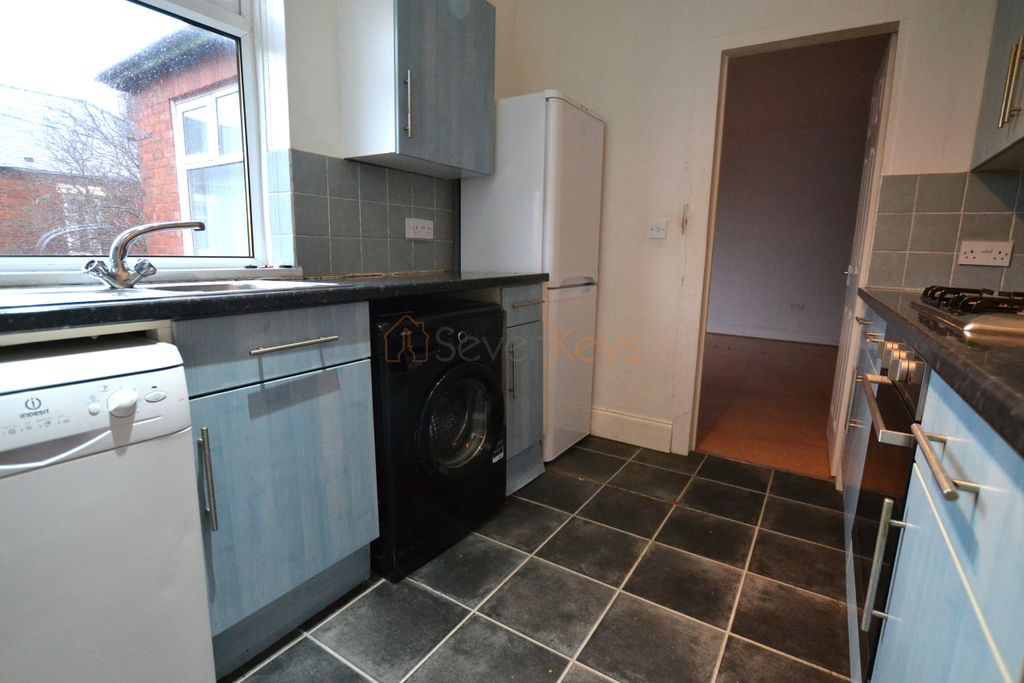 Additional image 6 of 3 bed flat for saleWhickham Road, Hebburn, Tyne And Wear NE31