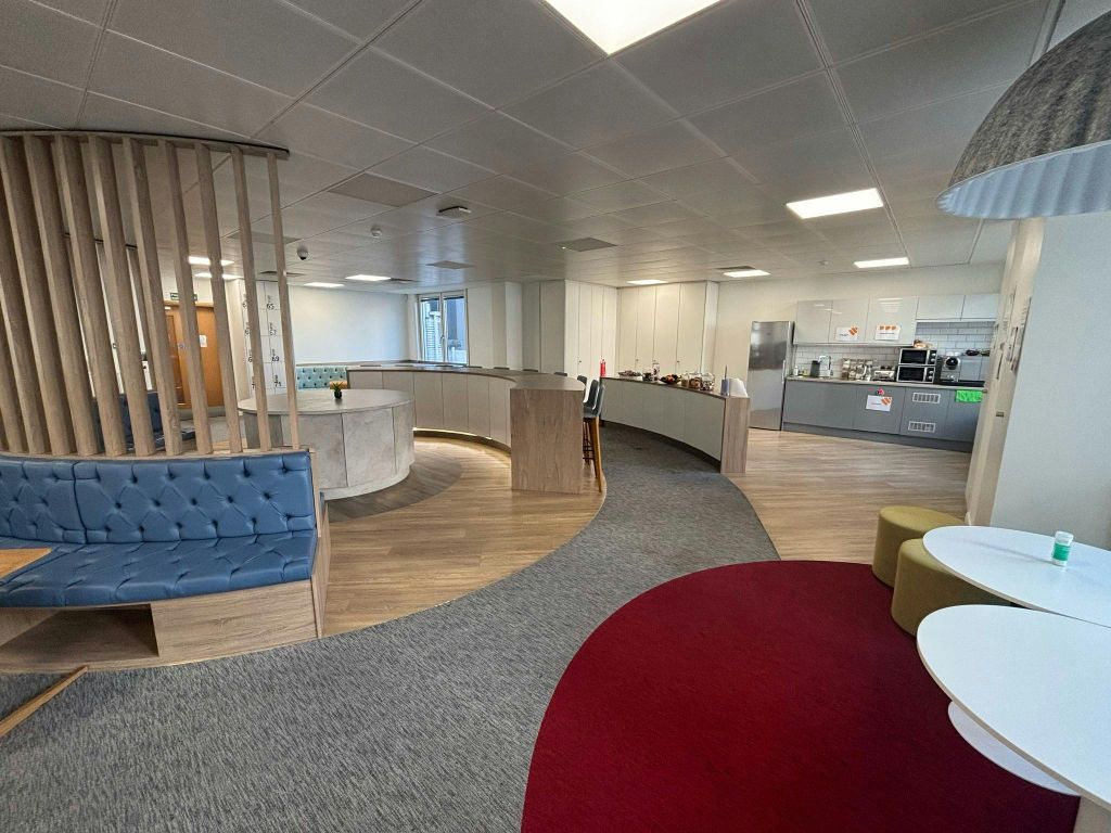 Property photo 2 of 8 4th Floor 6 1.Jpg