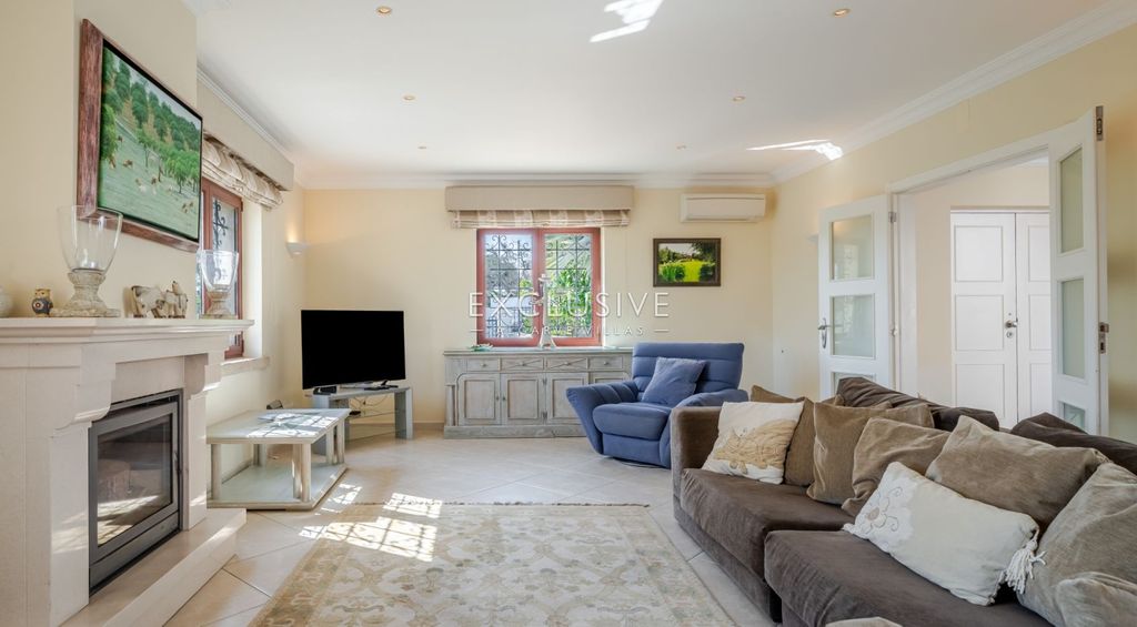 Property photo 3 of 57