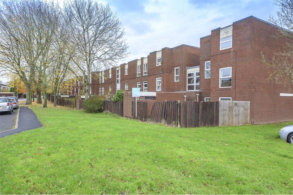 Property photo 1 of 10 Picture No. 12