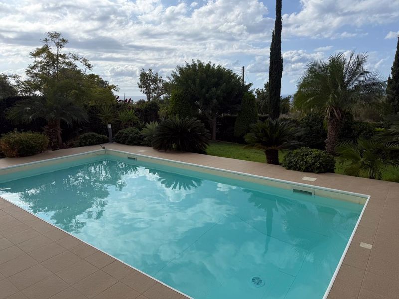 Property photo 2 of 17 Private Pool