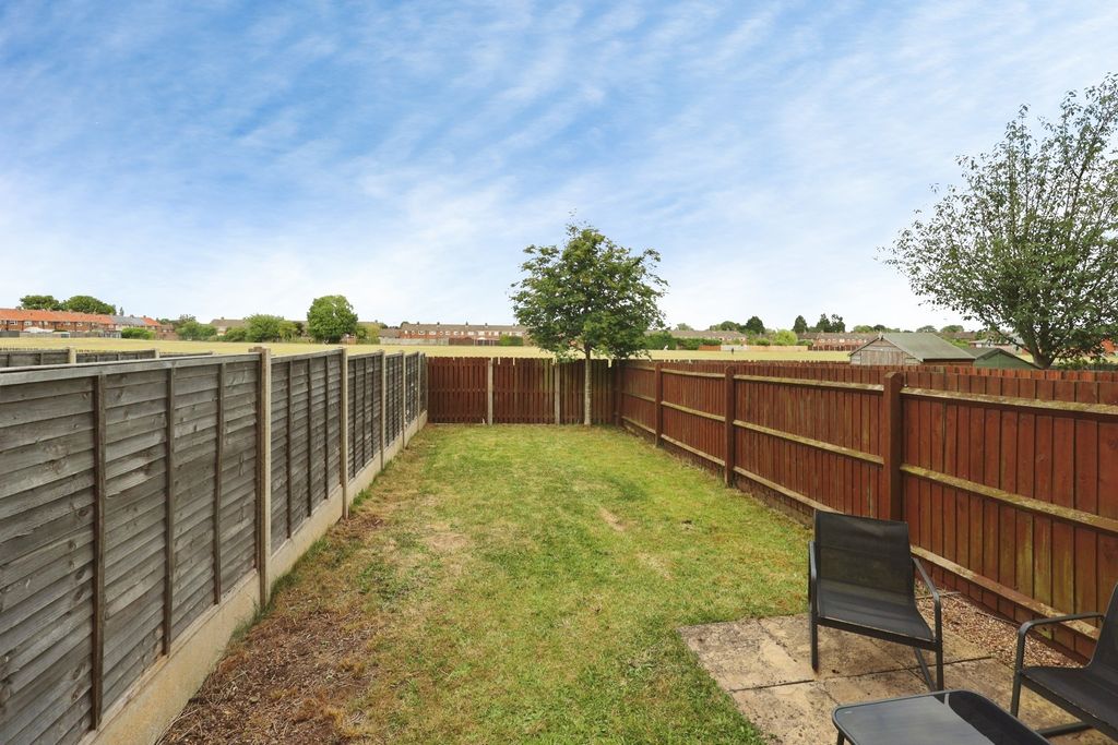 Property photo 2 of 23 5188703