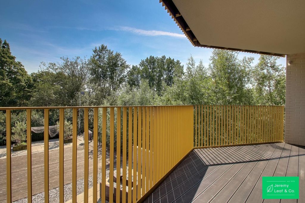 Property photo 1 of 20 Balcony
