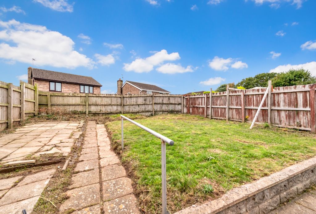 Property photo 2 of 23 4520975