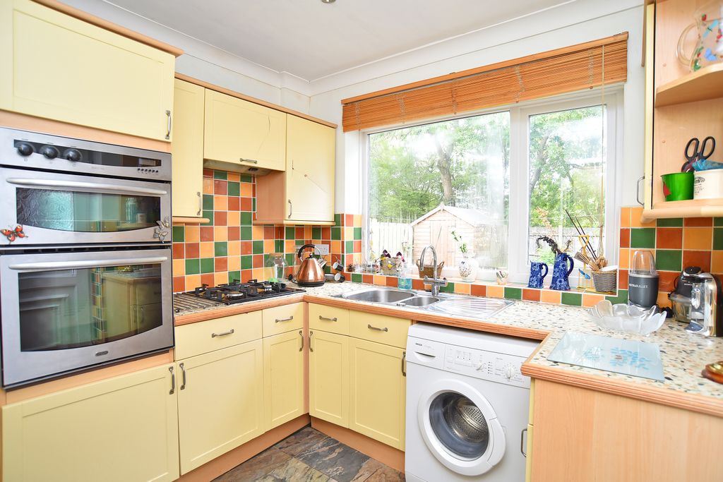 Property photo 3 of 11