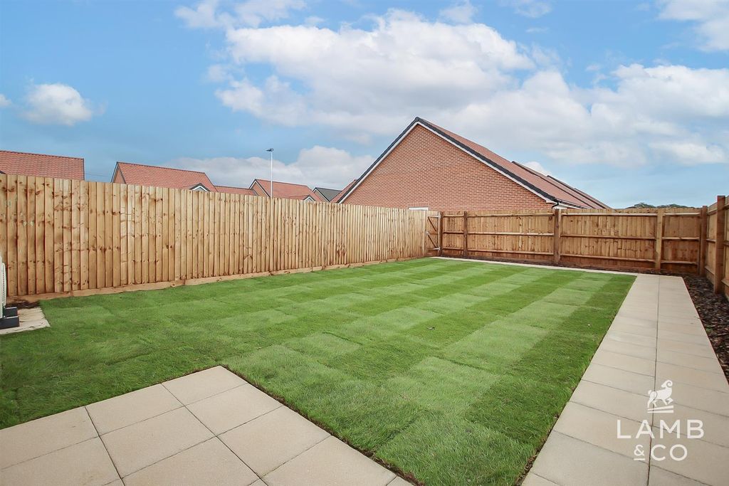 Property photo 3 of 15