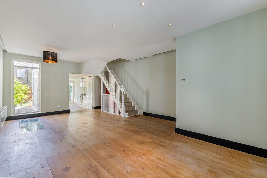 Property photo 3 of 17 Reception Room